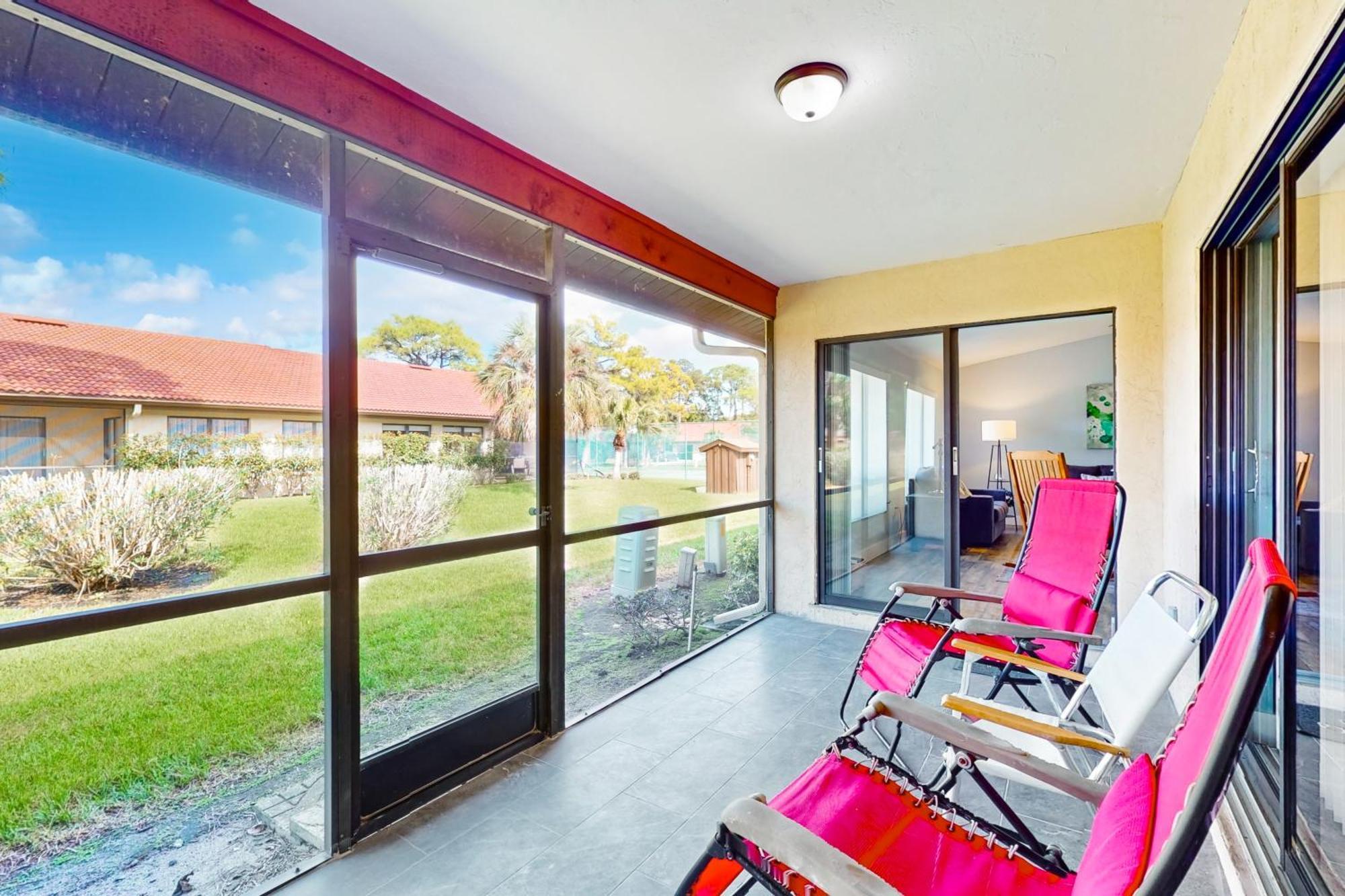 Peaceful Pinecone Apartment Sarasota Bagian luar foto